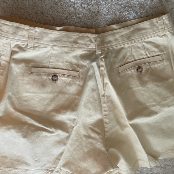Mac& Jac yellow shorts petite - Picture 3 of 3